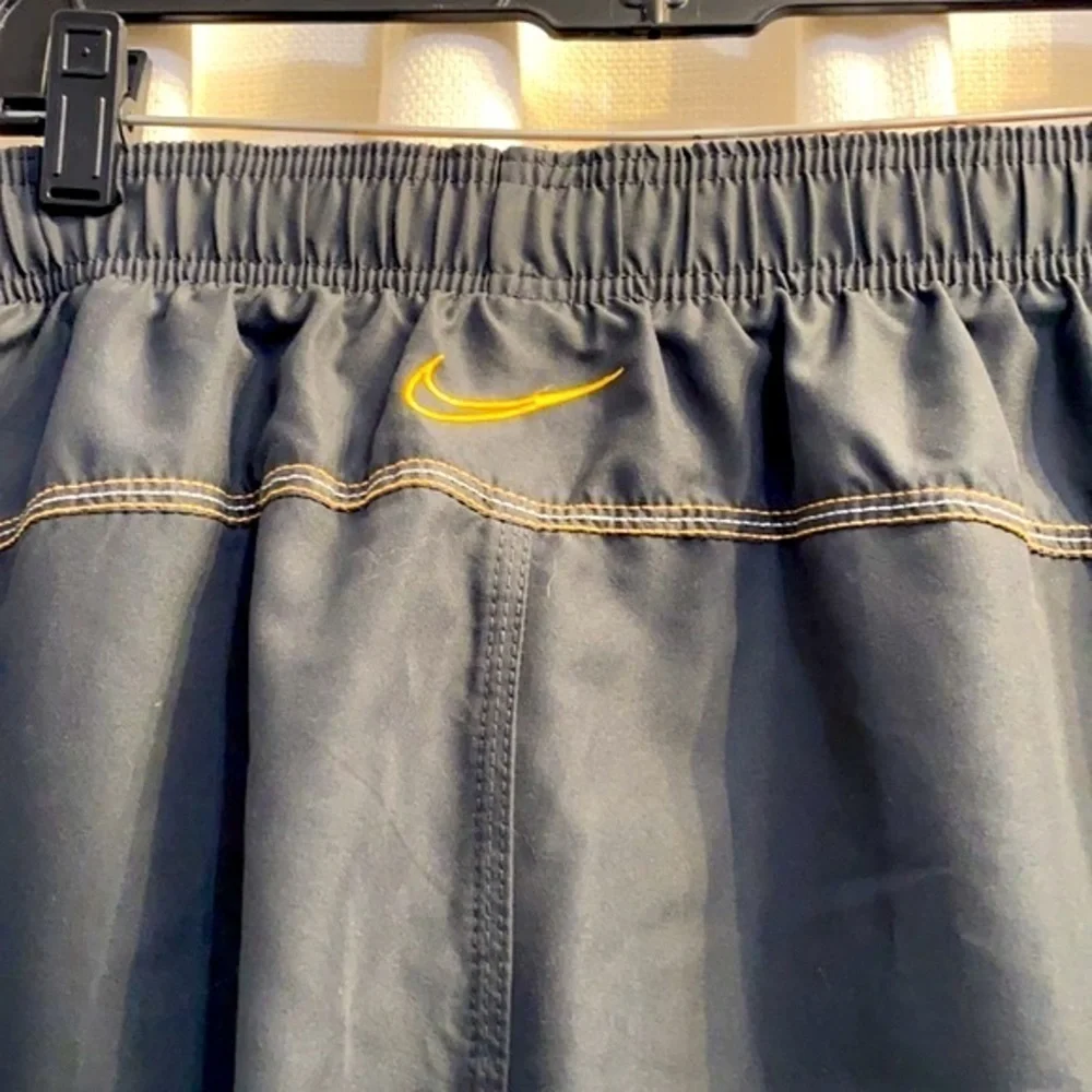 Nike Men’s Core Velocity Volley Shorts Swim Trunks Size Large
